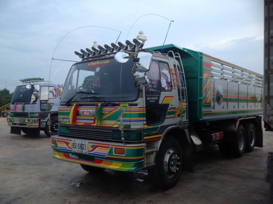 ขายด่วนสิบล้อดั้มสวยๆ ขายด่วนสิบล้อดั้มสวยๆ