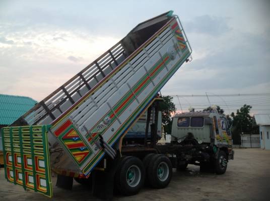 ขายด่วนสิบล้อดั้มสวยๆ ขายด่วนสิบล้อดั้มสวยๆ