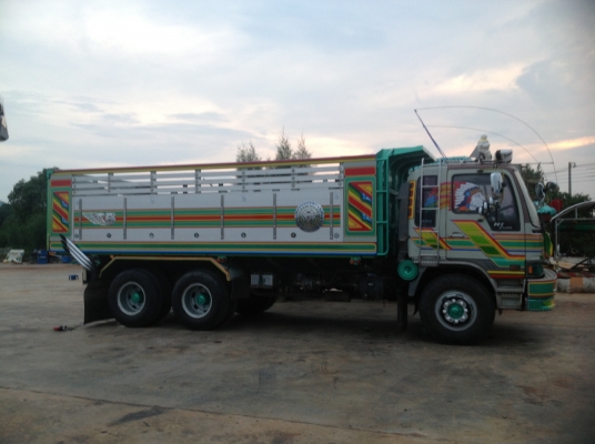 ขายด่วนสิบล้อดั้มสวยๆ ขายด่วนสิบล้อดั้มสวยๆ