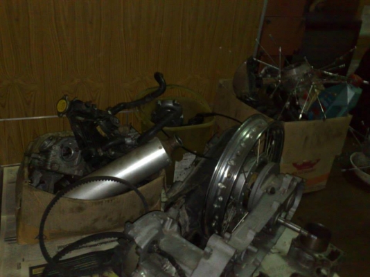 ขายอะไหล่ มอไซว์ ไม่ได้ใช้แล้ว ราคาถูก มีหลายอย่าง