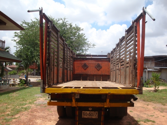 ขายรถ 10 ล้อหัวยาว 2 เพลาเครื่องฮีโน่  168 แรงเกียร์กลาง