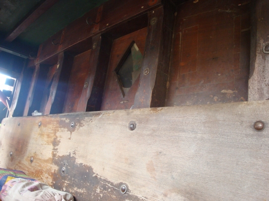 ขายรถ 10 ล้อหัวยาว 2 เพลาเครื่องฮีโน่  168 แรงเกียร์กลาง