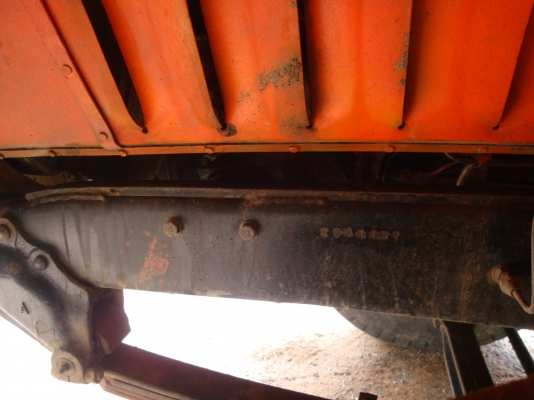 ขายรถ 10 ล้อหัวยาว 2 เพลาเครื่องฮีโน่  168 แรงเกียร์กลาง