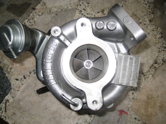 ขายเทอร์โบ ihi f5h สภาพสวย 8,500