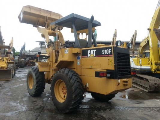 รถตักล้อยาง 910F2-2SS01038  (เทียบเท่า WA100) ชั่วโมงใช้งานน้อย  สภาพสวย  โทร.081-373-0559