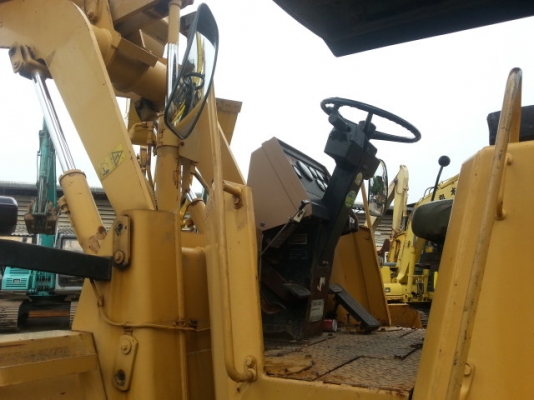 รถตักล้อยาง 910F2-2SS01038  (เทียบเท่า WA100) ชั่วโมงใช้งานน้อย  สภาพสวย  โทร.081-373-0559