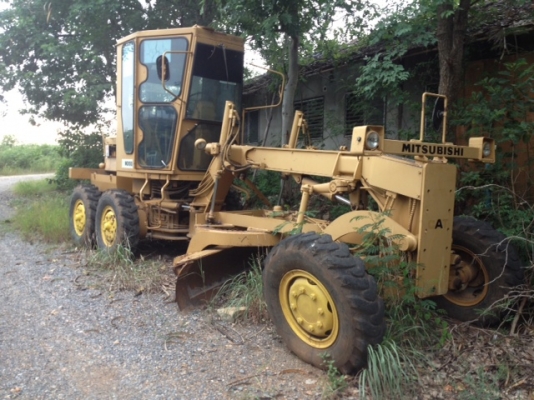 MITSUBISHI รถเกรด MG100 (รถนอกนำเข้า) เลี้ยวเอว