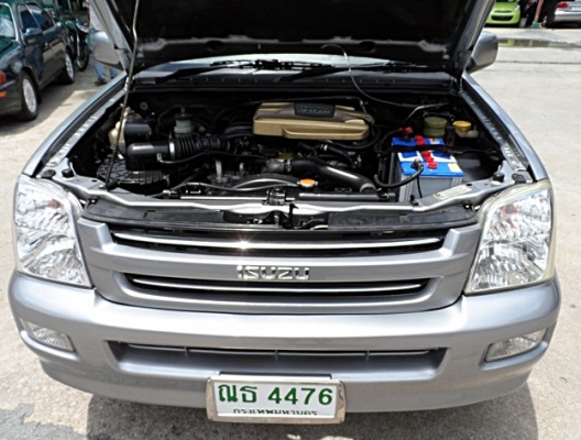 ISUZU DMAX SPACE CAB SLX 3.0 MT ปี 04 รถบ้านแท้พร้อมใช้ ISUZU DMAX SPACE CAB SLX 3.0 MT ปี 04 รถบ้านแท้พร้อมใช้