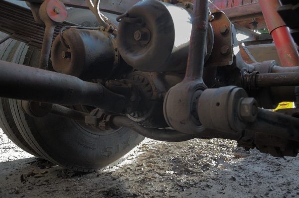 แชสซีรถบัส เบนซ์ พร้อมถังแก๊ส NGV ราคาถูก