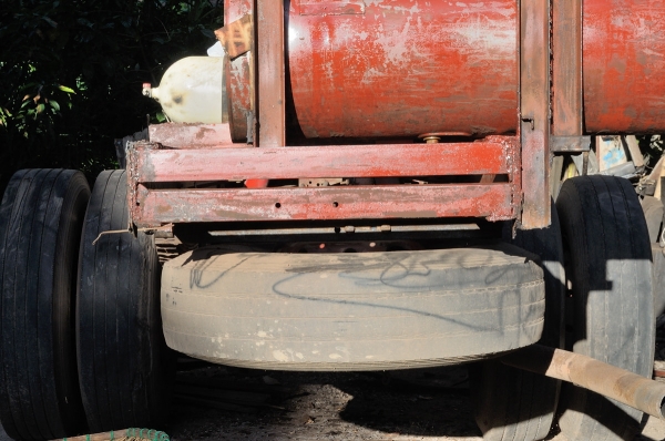 แชสซีรถบัส เบนซ์ พร้อมถังแก๊ส NGV ราคาถูก