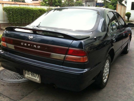 1996 NISSAN, CEFIRO A32  2.0 G สีน้ำเงิน เกียร์ออโต้ ติดแก๊สหัวฉีด LPGราคา  128,000  บาท
