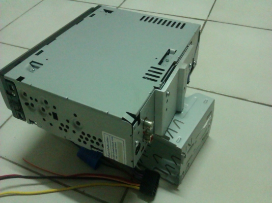 ขาย เครื่องเล่นติดรถยนต์