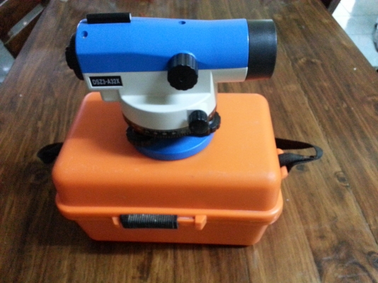 กล้องระดับสภาพดีมากๆพร้อมกล่องคับ กล้องระดับสภาพดีมากๆพร้อมกล่องคับ