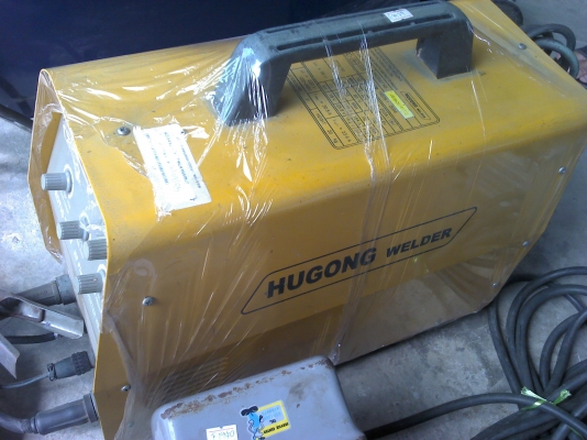 เครื่องเชื่อมไฟฟ้า TIG  ระบบอินเวอร์เตอร์  ยี่ห้อ HUGONG  WELDER อย่างทน