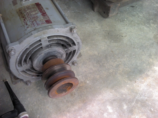 มอเตอร์3แรง ใช้ไฟ220 V.mitsubishi แรงดีใช้ทน พร้อมใช้ทดสอบให้แล้ว