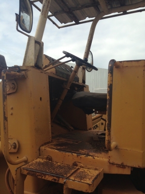 ขายรถตักล้อยาง KOMATSU 510 กรองคู่ ต่อแขนเรียบร้อยแล้วพร้อมใช้งาน สนใจโทร0819701072 ขายรถตักล้อยาง KOMATSU 510 กรองคู่ ต่อแขนเรียบร้อยแล้วพร้อมใช้งาน สนใจโทร0819701072