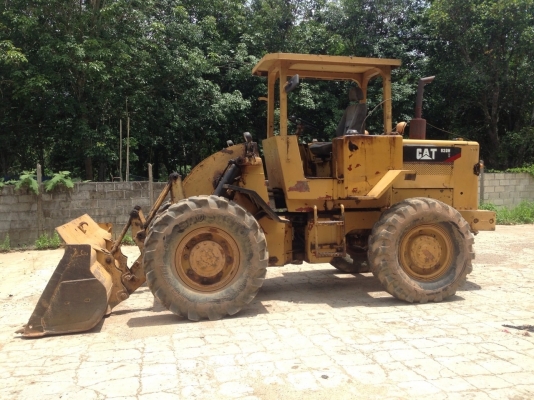 รถตักล้อยาง CAT 920 รถสวยพร้อมใช้ สนใจโทร 0819701072