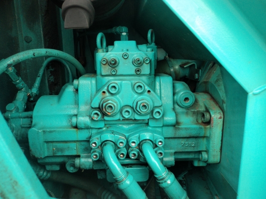 ขายด่วน KOBELCO  SK100-3  (MARK  V  SUPER )  นำเข้าจากญี่ปุ่นยังไม่เคยใช้งานในไทยใช้งานมาแค่ 2000  ชม.จ้า