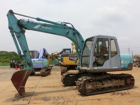 ขายด่วน KOBELCO  SK100-3  (MARK  V  SUPER )  นำเข้าจากญี่ปุ่นยังไม่เคยใช้งานในไทยใช้งานมาแค่ 2000  ชม.จ้า
