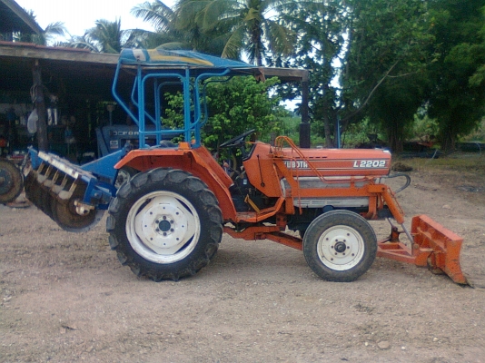 คูโบต้า L2202 รถสวยสภาพเดิม มีใบดันหน้า ผานพรวน 5 ใบ