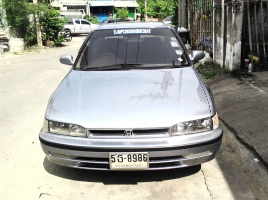 ขายAccord ตาเพชร สีใหม่สวยไม่มีที่ติ เครื่องหัวฉีด เกียร์ออโต้ ติดLPG