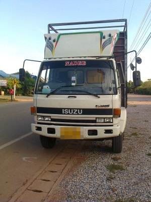 ขายถูก 6 ล้อ อีซูซุ FTR 11 NY ยาว7.2 เมตร