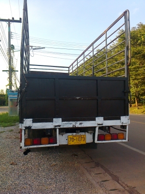 ขายถูก 6 ล้อ อีซูซุ FTR 11 NY ยาว7.2 เมตร