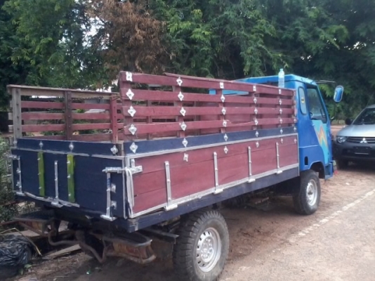 ขายรถอีแต๋นสวยๆ พร้อมใช้ มีคอกไม้ ราคาเบาๆต่อรองได้