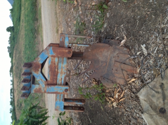 ขายพานขุดมันรถไถใหญ่ราคาถูก