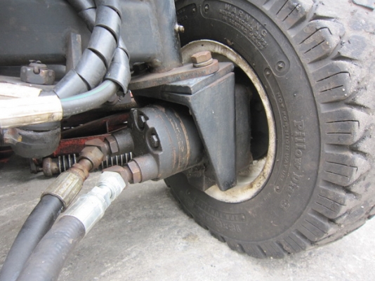 ขาย รถตัดหญ้านั่งขับ 4 ล้อ JACOBSEN 5 แก็งค์ มือสองญี่ปุ่น