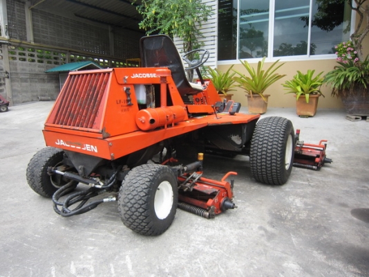 ขาย รถตัดหญ้านั่งขับ 4 ล้อ JACOBSEN 5 แก็งค์ มือสองญี่ปุ่น