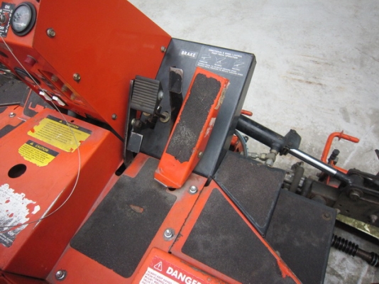 ขาย รถตัดหญ้านั่งขับ 4 ล้อ JACOBSEN 5 แก็งค์ มือสองญี่ปุ่น