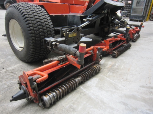 ขาย รถตัดหญ้านั่งขับ 4 ล้อ JACOBSEN 5 แก็งค์ มือสองญี่ปุ่น