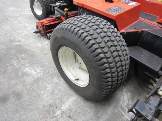 ขาย รถตัดหญ้านั่งขับ 4 ล้อ JACOBSEN 5 แก็งค์ มือสองญี่ปุ่น