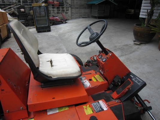 ขาย รถตัดหญ้านั่งขับ 4 ล้อ JACOBSEN 5 แก็งค์ มือสองญี่ปุ่น