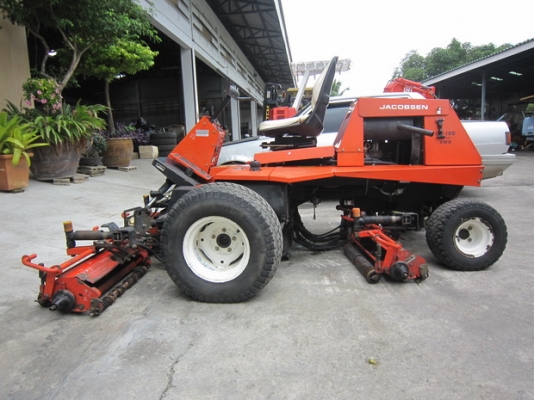 ขาย รถตัดหญ้านั่งขับ 4 ล้อ JACOBSEN 5 แก็งค์ มือสองญี่ปุ่น