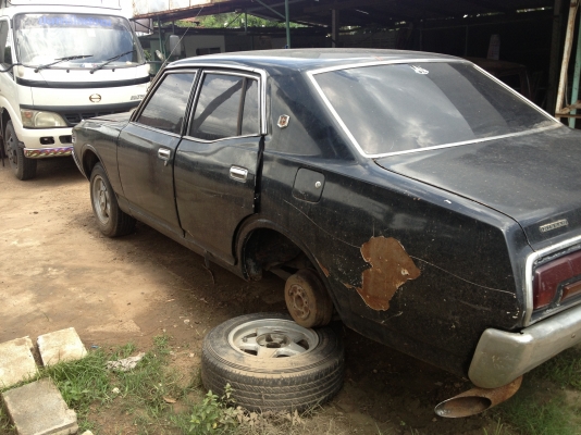 พี่ฝากขายDatsun Cedric c260