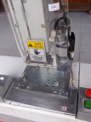 ชุดป็้มกดอัดงานทำงานด้วยกระบอกลม ใช้ทำงานได้หลากหลายมากใช้การกดพร้อมกันสองตัว