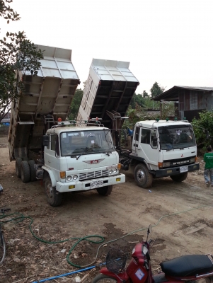 ขายดาวน์ไอ้หลงโบ 220 แรง ( เป็นหัวลากเก่า มาทำเป็นดั้มพ์ )