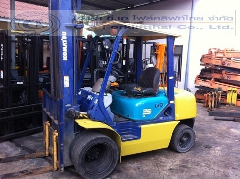 ขาย รถโฟล์คลิฟท์ KOMATSU รุ่น FD25-12
