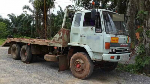 ISUZU FXZ 210 แรงม้า