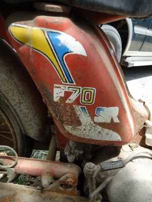 suzuki F70 สุพรรณบุรี(ขายยกคันหรือแยกอะไหล่) suzuki F70 สุพรรณบุรี(ขายยกคันหรือแยกอะไหล่)