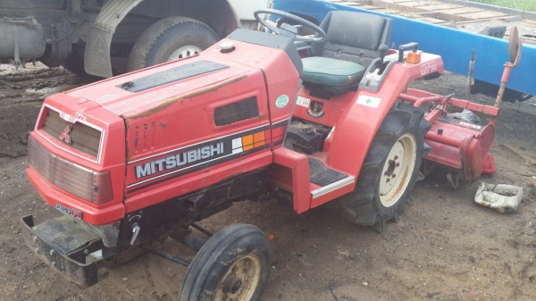 รถไถMITSUBHI  เก่านอก ไม่เคยใช้ให้ไทย สภาพดีใช้งานได้ปกติ 49000