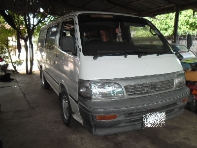 รถตู้หัวจวรด สภาพสวยๆ ราคาถูกจุงเบย!!!