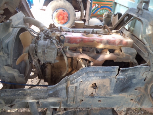 ขายรถ6ล้อดั้มอีซูซุร็อก175แรง เบรกทิฟฟี พวงมาลัยเพาเวอร์ เอกพร้อมโอน