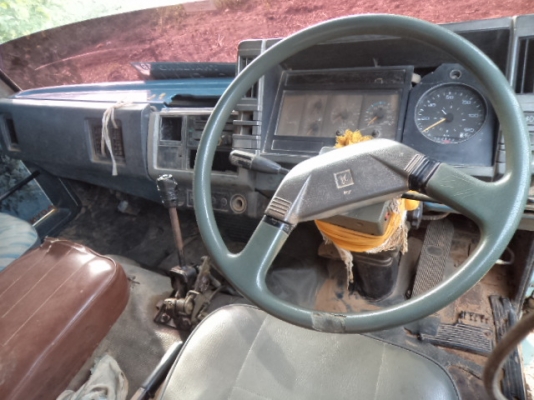 ขายรถ6ล้อดั้มอีซูซุร็อก175แรง เบรกทิฟฟี พวงมาลัยเพาเวอร์ เอกพร้อมโอน