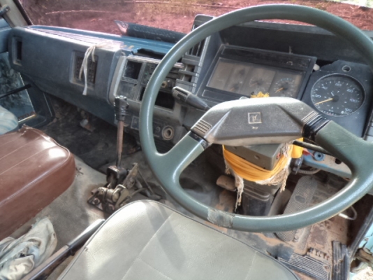 ขายรถ6ล้อดั้มอีซูซุร็อก175แรง เบรกทิฟฟี พวงมาลัยเพาเวอร์ เอกพร้อมโอน