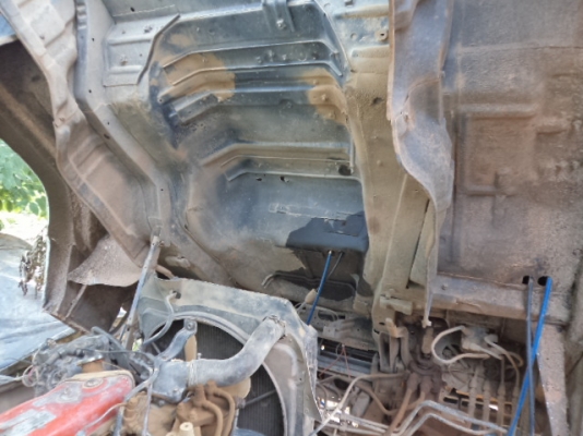 ขายรถ6ล้อดั้มอีซูซุร็อก175แรง เบรกทิฟฟี พวงมาลัยเพาเวอร์ เอกพร้อมโอน