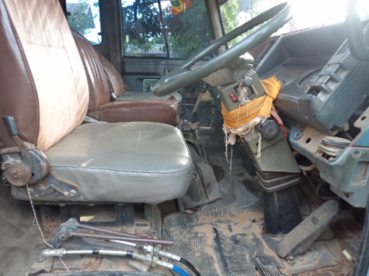 ขายรถ6ล้อดั้มอีซูซุร็อก175แรง เบรกทิฟฟี พวงมาลัยเพาเวอร์ เอกพร้อมโอน