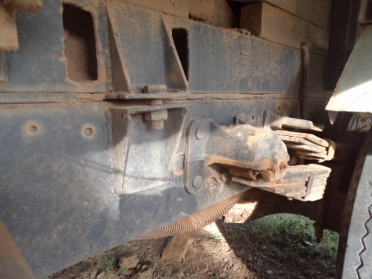 ขายรถ6ล้อดั้มอีซูซุร็อก175แรง เบรกทิฟฟี พวงมาลัยเพาเวอร์ เอกพร้อมโอน